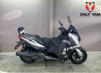 YAMAHA X-MAX 125