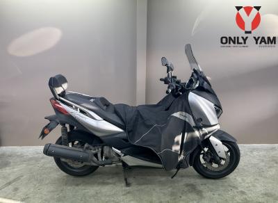 YAMAHA X-MAX 125
