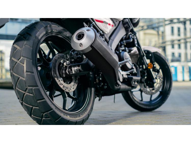 YAMAHA XSR125 (25)